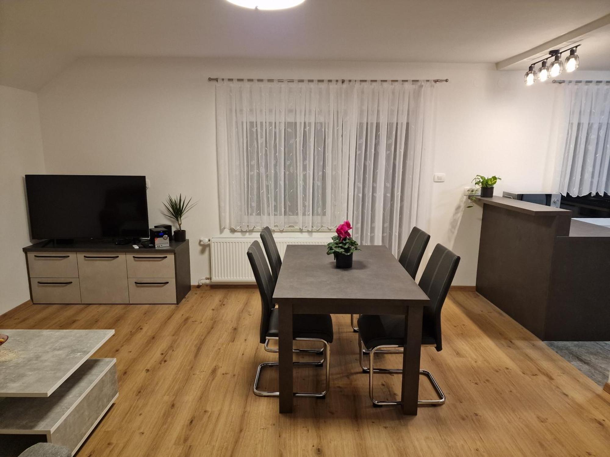 Vila Lastovka Ljubljana Bagian luar foto